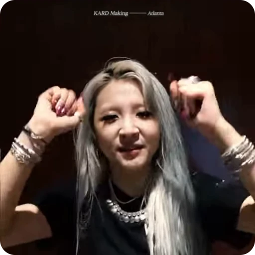 🫧 Стикер «Jiwoo» для Telegram