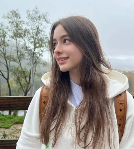 🦋 Стикер «Dasha» для Telegram