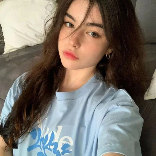 🦋 Стикер «Dasha» для Telegram