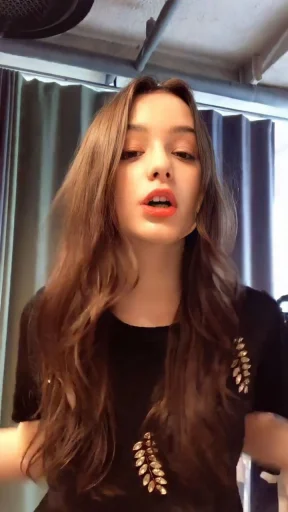 🦋 Стикер «Dasha» для Telegram