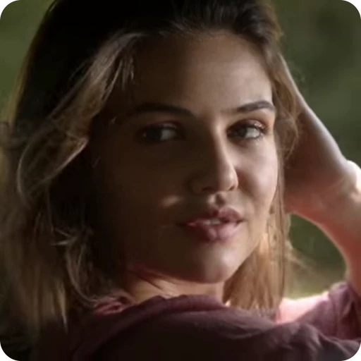 🎄 Стикер «Freya Mikaelson» для Telegram