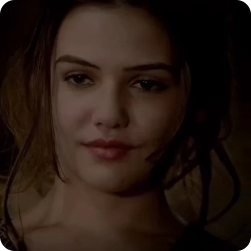 🎄 Стикер «Freya Mikaelson» для Telegram