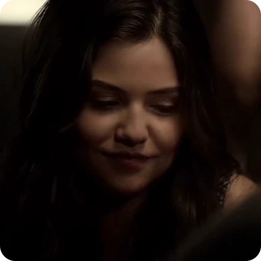 🎄 Стикер «Freya Mikaelson» для Telegram