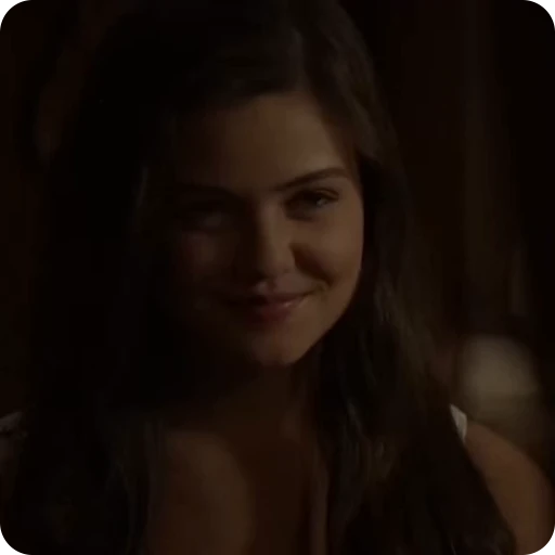🎄 Стикер «Freya Mikaelson» для Telegram
