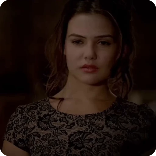 🎄 Стикер «Freya Mikaelson» для Telegram