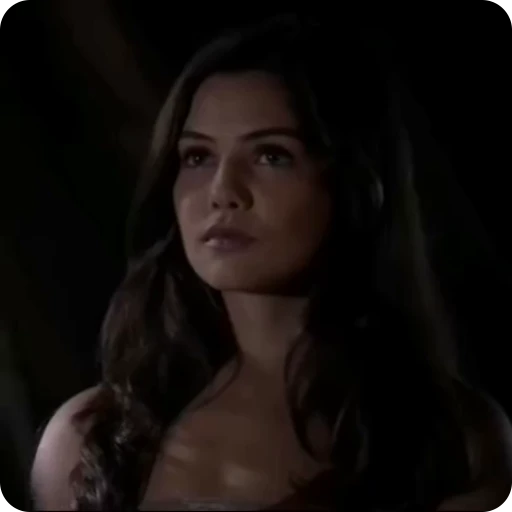 🎄 Стикер «Freya Mikaelson» для Telegram