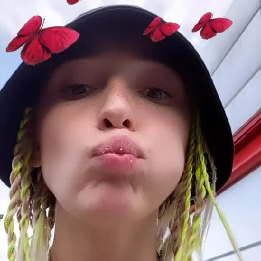 😚 Стикер «Ivleeva / Ивлеева» для Telegram
