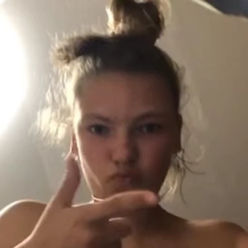 🧖‍♀️ Стикер «DEAF PART IV» для Telegram