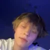 Стикер 29 😏 Дипинс