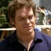 Стикер 23 🔪 Набор эмоджи по сериалу «Dexter Декстер»