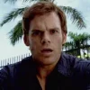 Стикер 54 🔪 Набор эмоджи по сериалу «Dexter Декстер»
