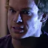 Стикер 9 🔪 Набор эмоджи по сериалу «Dexter Декстер»