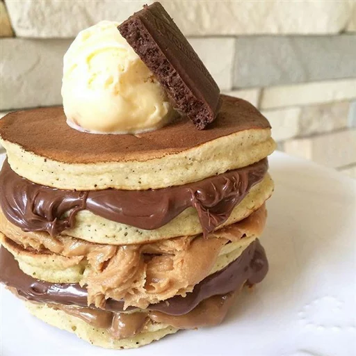 😋 Стикер «delicious» для Telegram