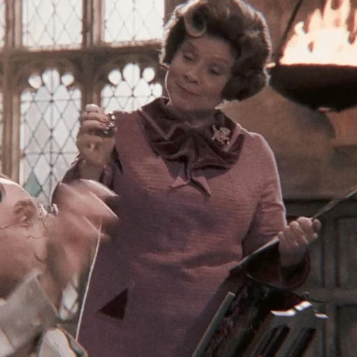 🧠 Стикер «Dolores Umbridge» для Telegram