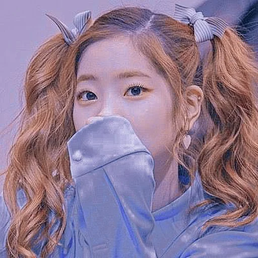 🦑 Стикер «twice dahyun» для Telegram