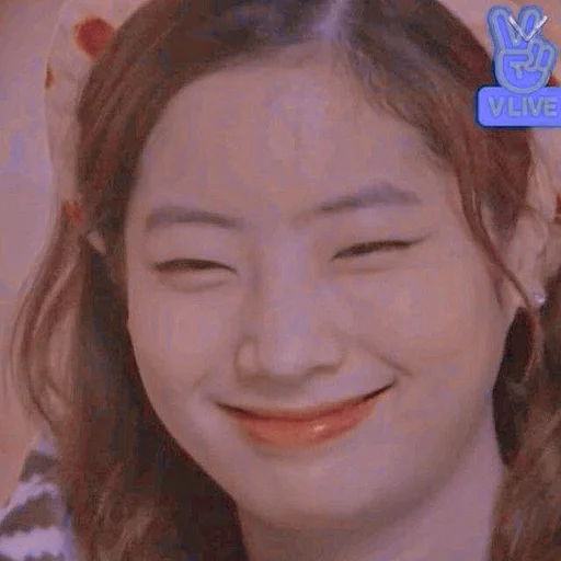 🦑 Стикер «twice dahyun» для Telegram