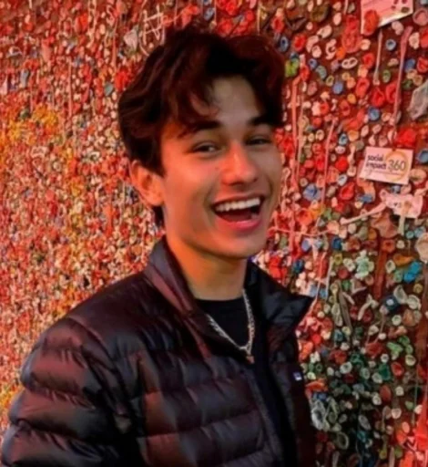💜 Стикер «cute boys» для Telegram