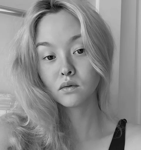 🤩 Стикер «Devon Aoki» для Telegram