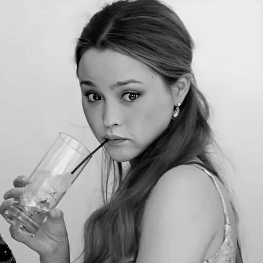 🤩 Стикер «Devon Aoki» для Telegram