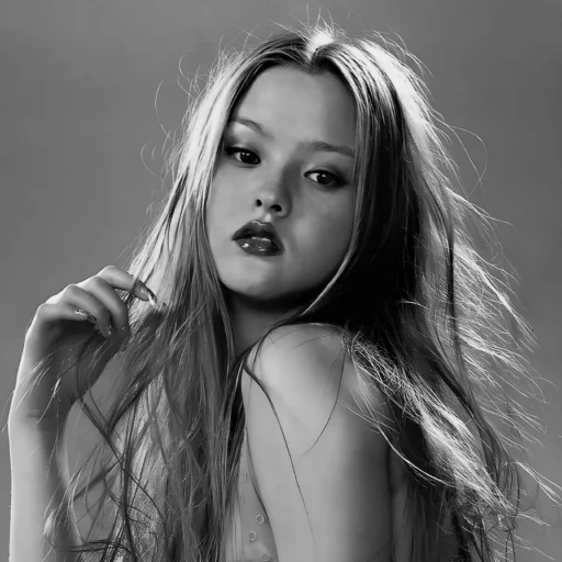 🤩 Стикер «Devon Aoki» для Telegram