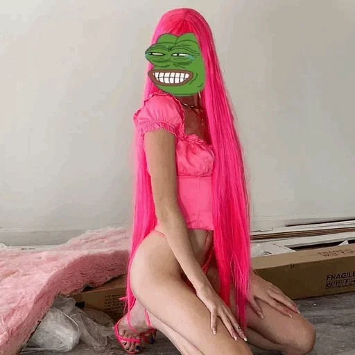 🍥 Стикер «Девушка Пепе» для Telegram