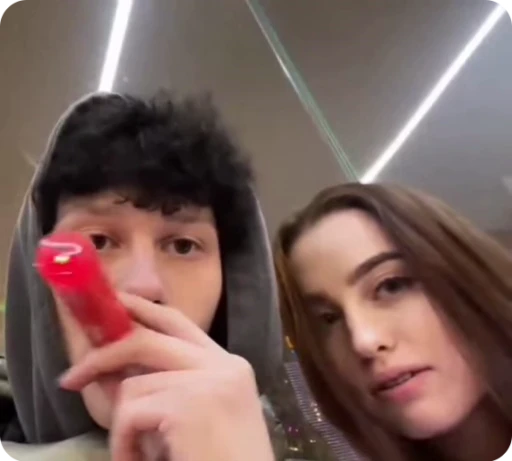 😮‍💨 Стикер «ярик и алана» для Telegram