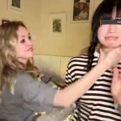 🥵 Стикер «Динкрю и Карюся» для Telegram