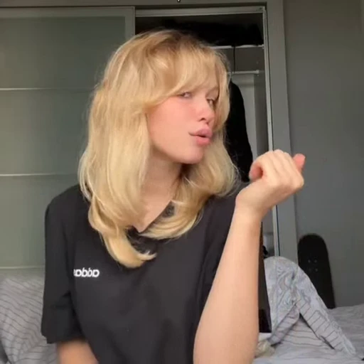 💅 Стикер «Динкрю и Карюся» для Telegram
