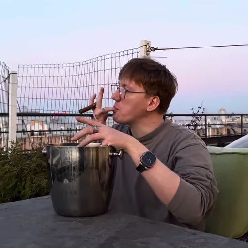💵 Стикер «DK Даня Кашин» для Telegram