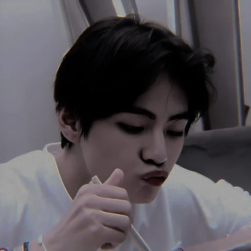 🎧 Стикер «kim taehyung bts» для Telegram