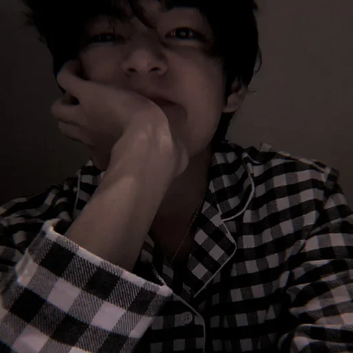 🎧 Стикер «kim taehyung bts» для Telegram