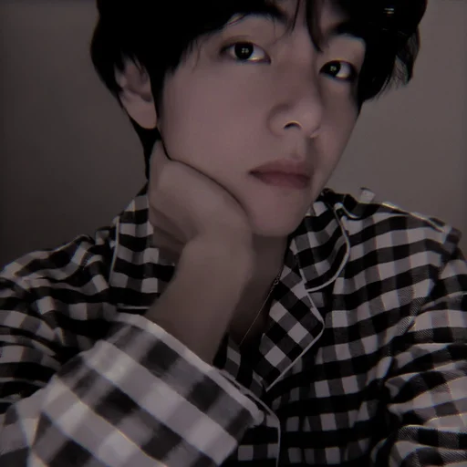 🎧 Стикер «kim taehyung bts» для Telegram