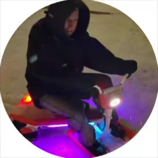 🌟 Стикер «илья коряков/mzlff(2)» для Telegram