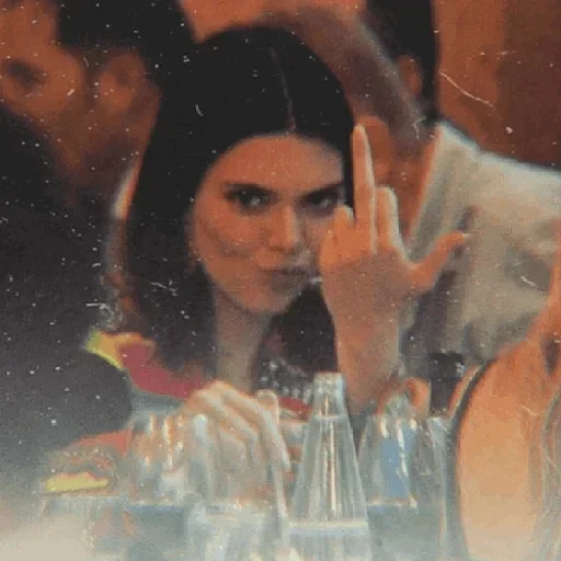 🖕 Стикер «girls» для Telegram