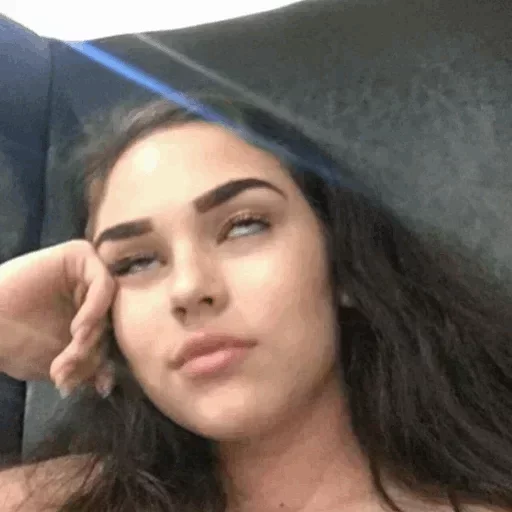 🙄 Стикер «girls» для Telegram
