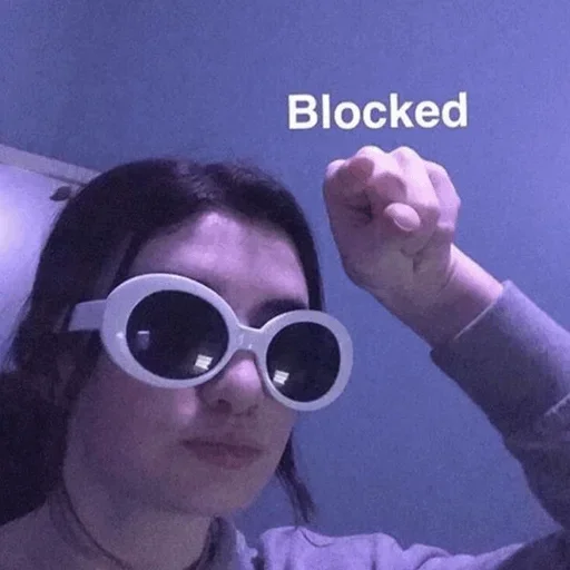 😡 Стикер «Donya’s mood as fuck» для Telegram