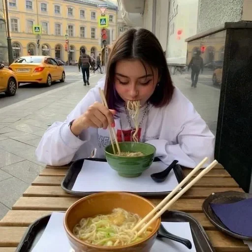 🍜 Стикер «Дора» для Telegram