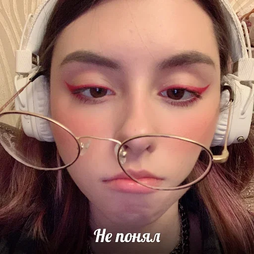 😶 Стикер «Дора» для Telegram