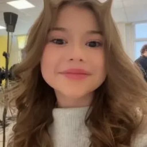 🥱 Стикер «МИЛАНА ХАМЕТОВА БОГИНЯ» для Telegram