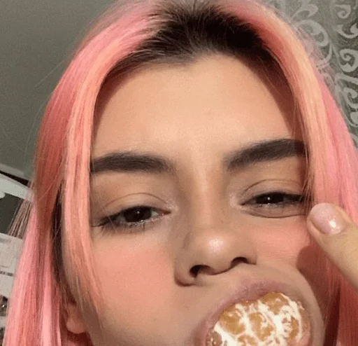 😋 Стикер «Dora» для Telegram