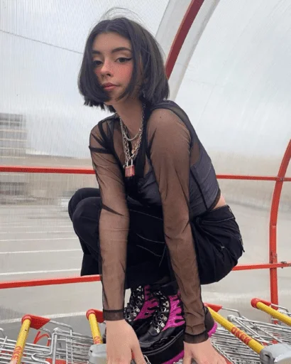 🙃 Стикер «Dora» для Telegram