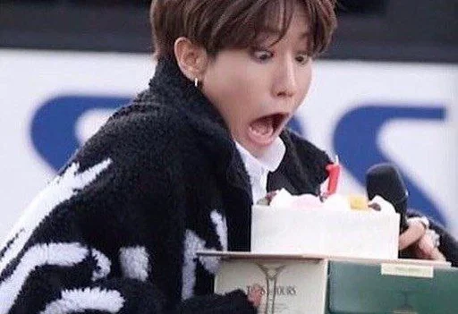 😮 Стикер «Kpop» для Telegram