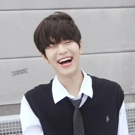 😂 Стикер «Kpop» для Telegram