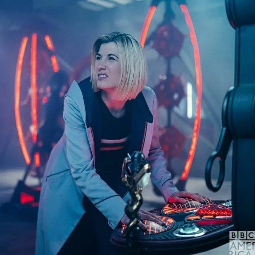 🤨 Стикер «13th Doctor» для Telegram