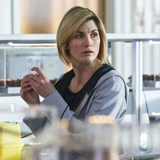 👩‍🔬 Стикер «13th Doctor» для Telegram