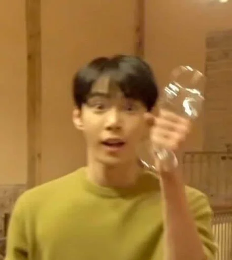 😡 Стикер «Doyoung» для Telegram