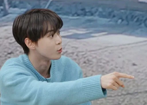 👉 Стикер «Doyoung» для Telegram