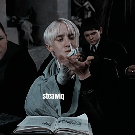 🥴 Стикер «Драко Малфой» для Telegram