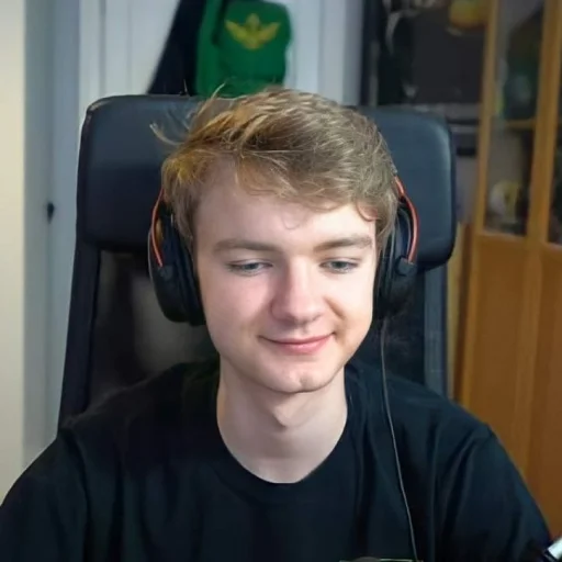 ☺️ Стикер «dsmp.jpeg» для Telegram