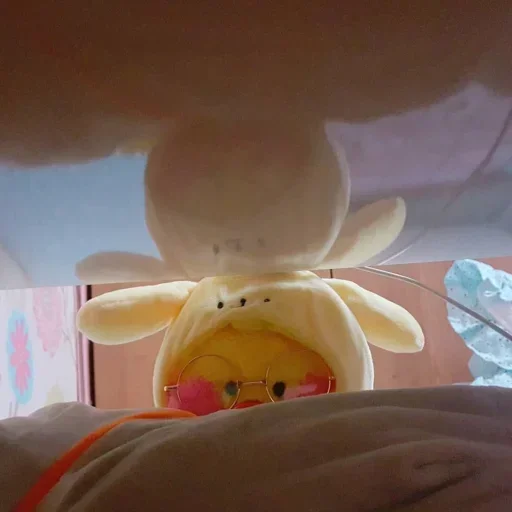 😐 Стикер «Ducky Dolly» для Telegram